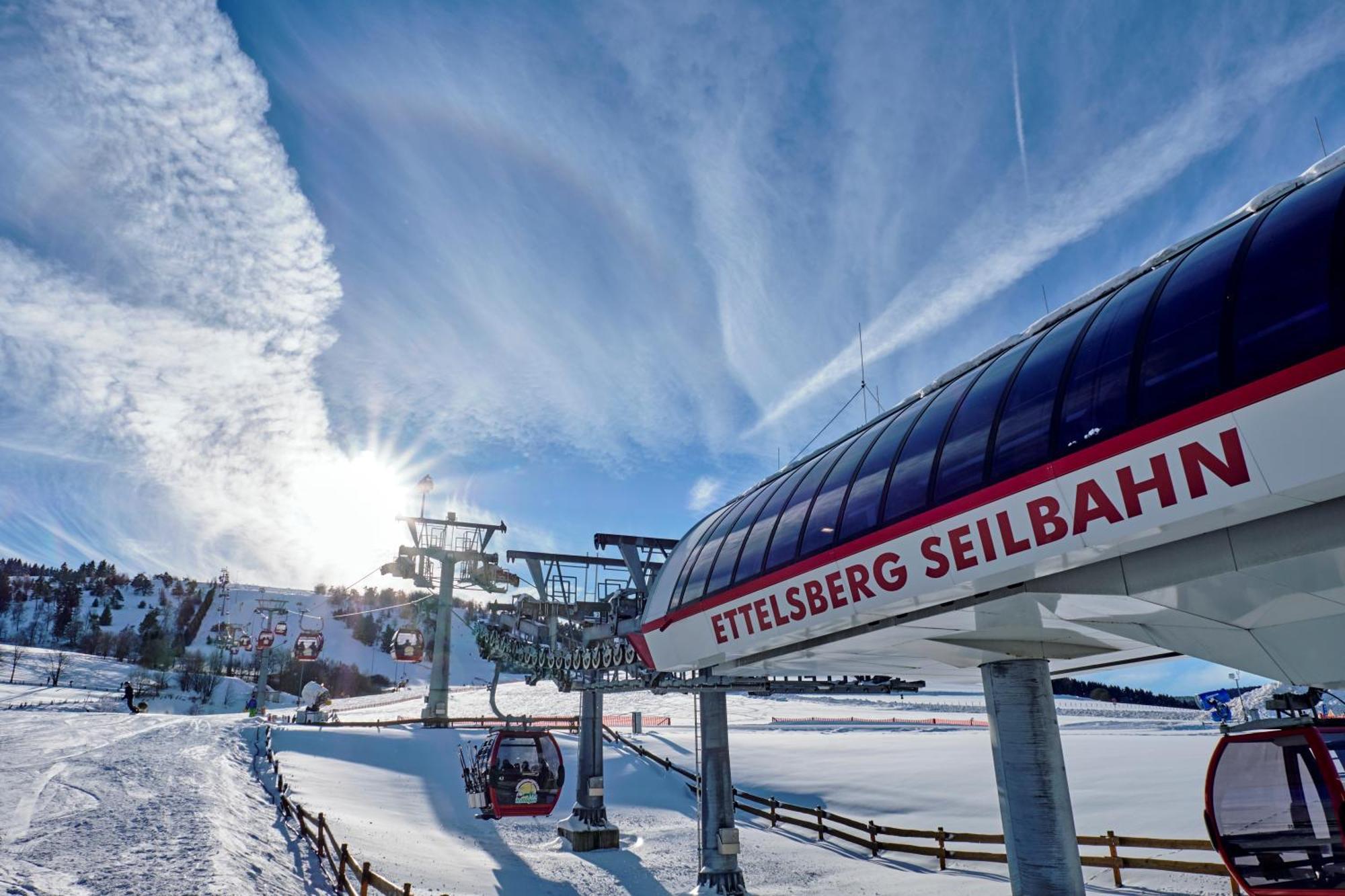 Hotel & Ferienappartements Edelweiss Willingen  Kültér fotó