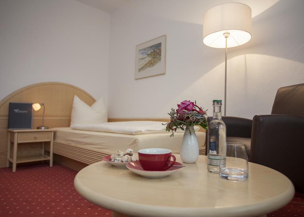 Hotel & Ferienappartements Edelweiss Willingen  Kültér fotó